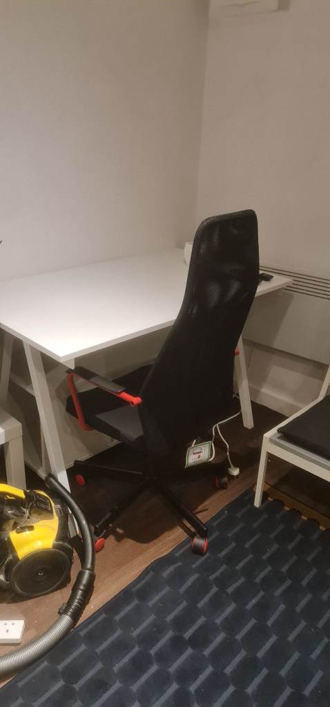 One bedroom flat in BD13 to rent