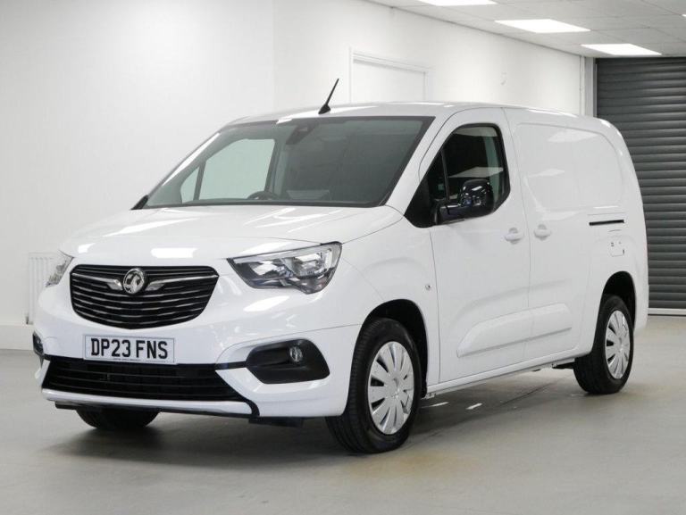 2023 VAUXHALL COMBO L2 1.5 TURBO D 100 BHP 2300 LONG PRO EDITION 6 DOOR