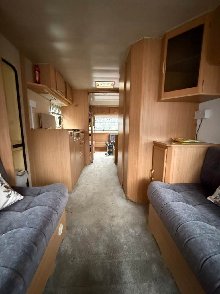Touring caravan 
