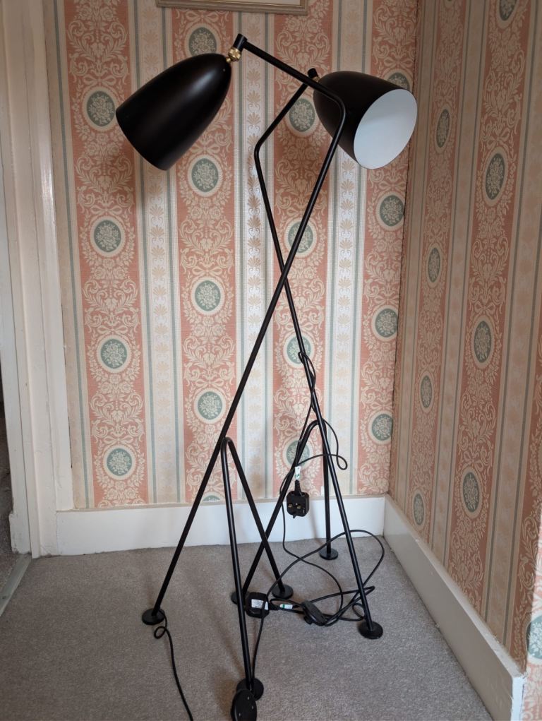 GUBI Grasshopper floor Lamp 
