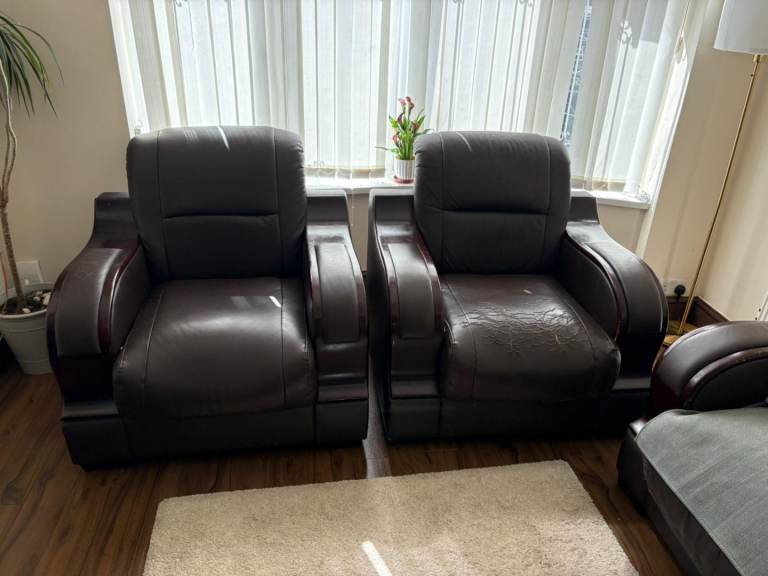 2 single seaters, 1 double seater, 1 three seater wood and leather sofas