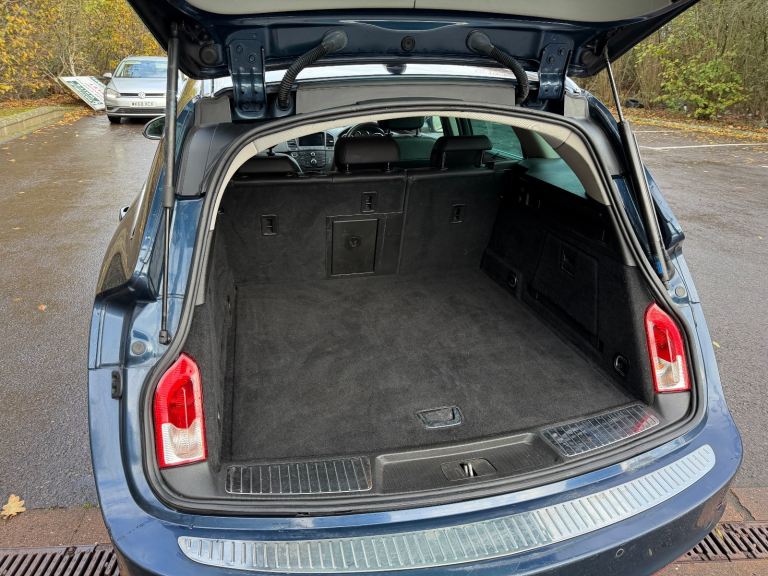 Vauxhall, INSIGNIA, Estate, 2011, Manual, 1956 (cc),5 doors - Image 11