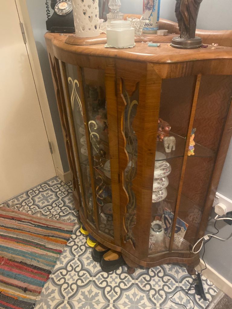 Free china cabinet 