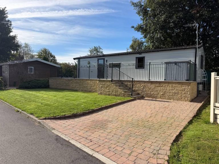Willerby Brookwood in Leeds  - Lodge / Caravan 
