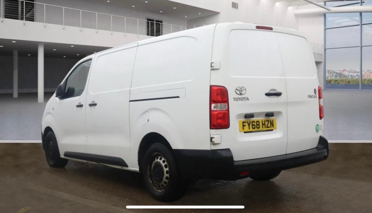 2018 Toyota ProAce 2.0D Active Long Panel Van LWB Euro 6 (s/s) 6dr PANEL VAN Diesel Manual