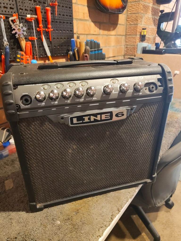 LINE 6 Guitar Amplifier - Good Condition