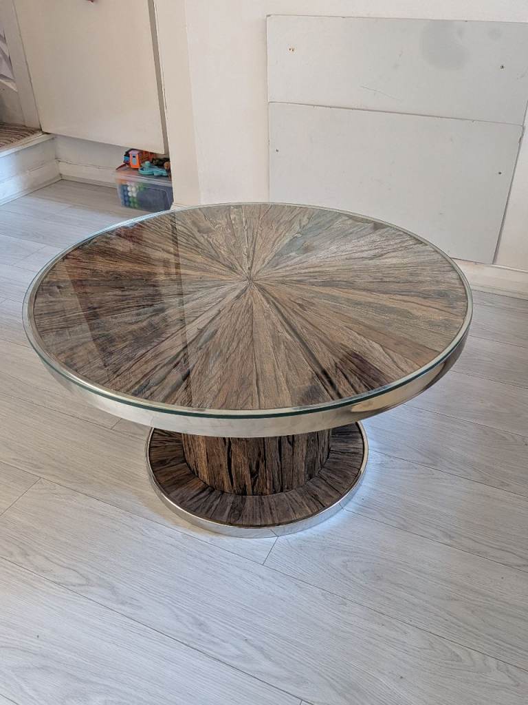 Stylish Round Coffee Table with Glass Top