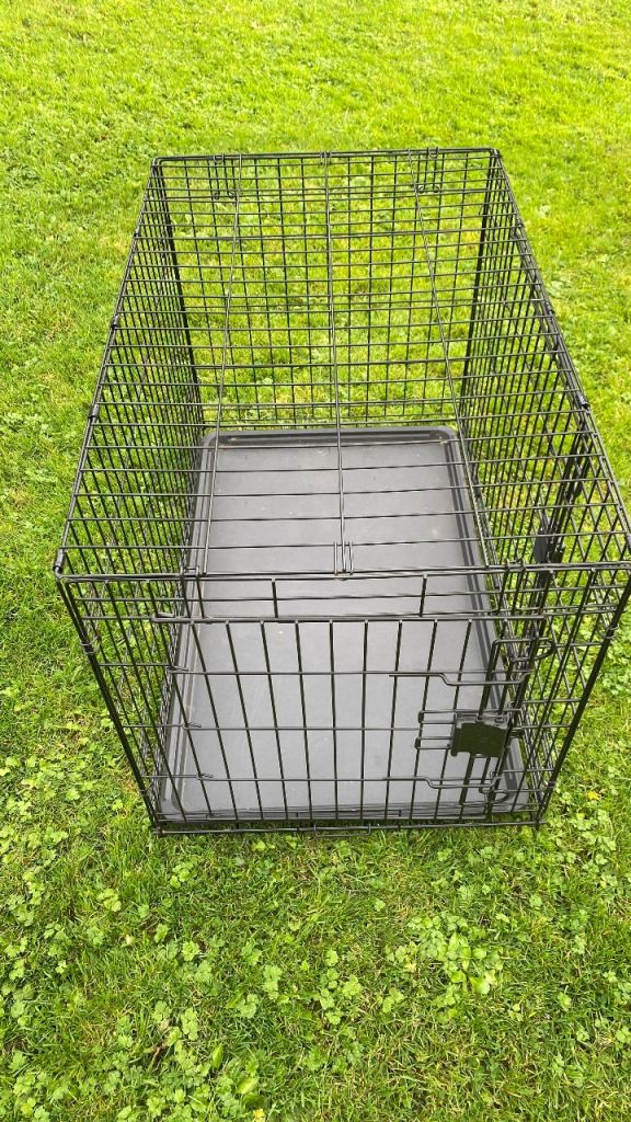 Dog pet cage medium size