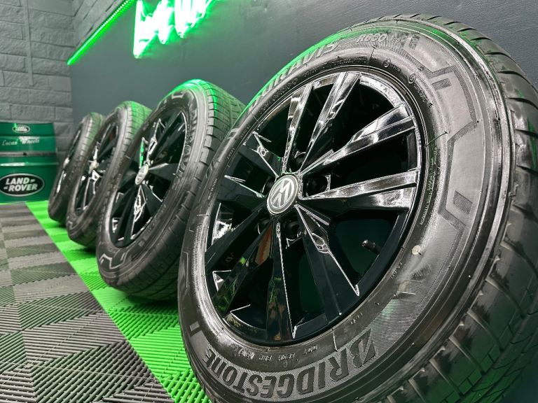 Volkswagen Transporter T5 T6 Clayton 16" black Alloy Wheels 7E0601025N & 6/7mm+ Bridgestone!