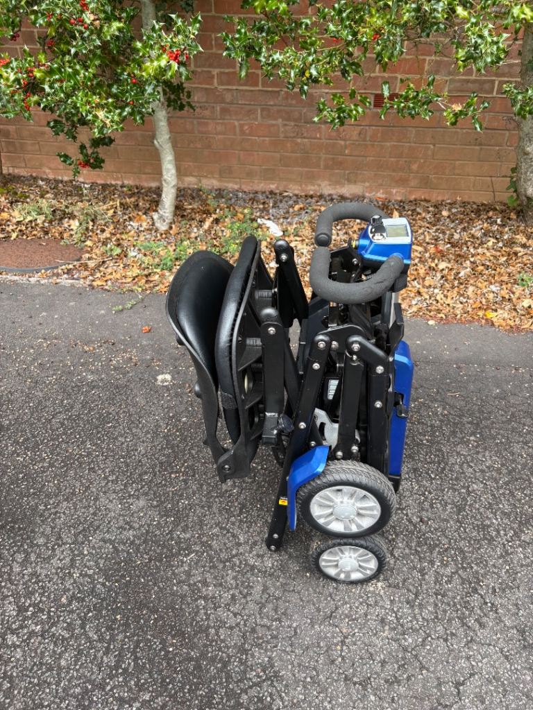 Automatic Folding Mobility Scooter 