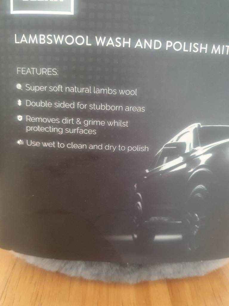 Car lambswool wash and polish Matt 