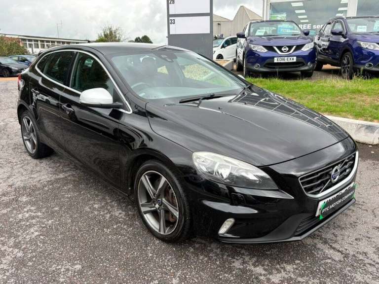 2016 16 VOLVO V40 2.0 D3 R-DESIGN NAV HATCHBACK 5DR DIESEL MANUAL EURO 6 (S/S) (