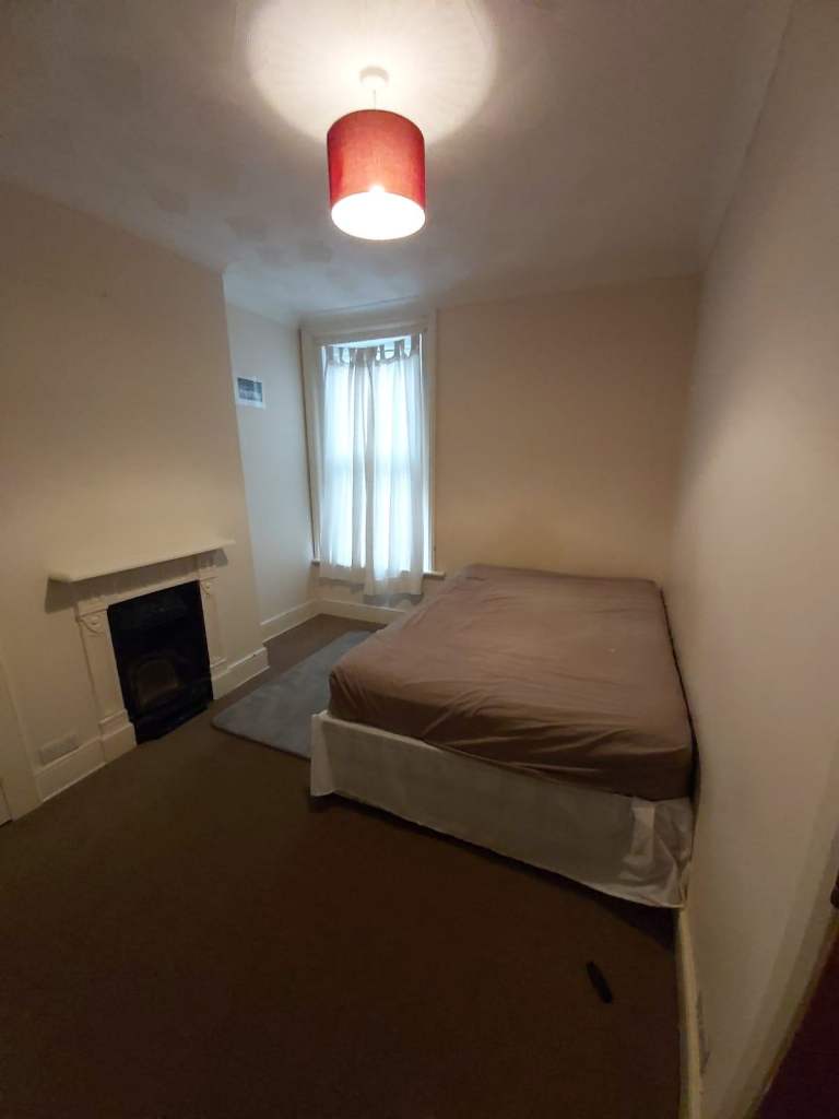 Modern Double room available