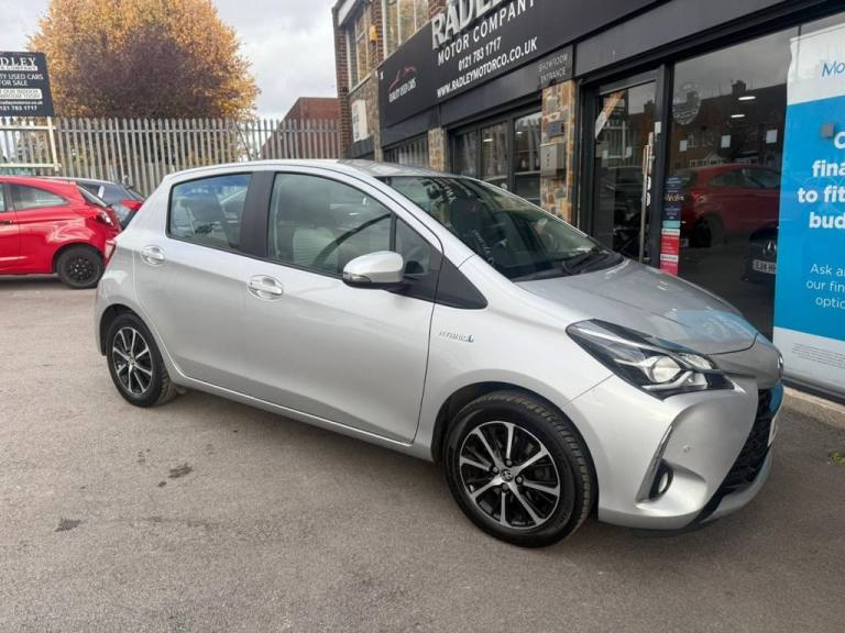 2018 Toyota Yaris 1.5 VVT-h Icon Tech Hatchback 5dr Petrol Hybrid E-CVT Euro 6 (s/s) (100 ps) Hat...