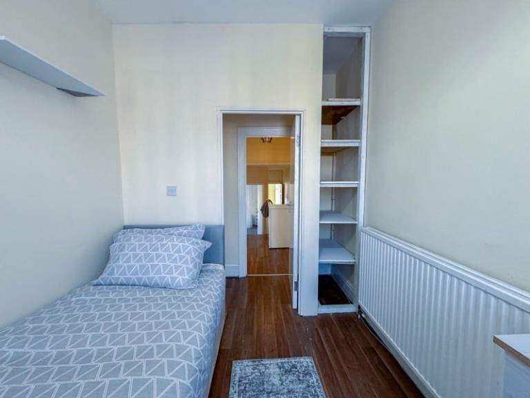 🌸LOVELY SINGLE ROOM IN TURNPIKE LANE | AVAILABLE NOW!!