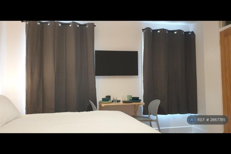 5 bedroom house in Vale Road, City Of Brighton And Hove, BN41 (5 bed) (#2867785)