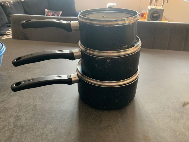 Saucepans 