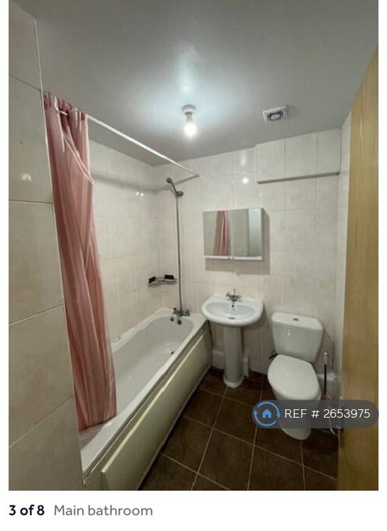 2 bedroom flat in Fitzwilliam Court, Manchester, M14 (2 bed) (#2653975)