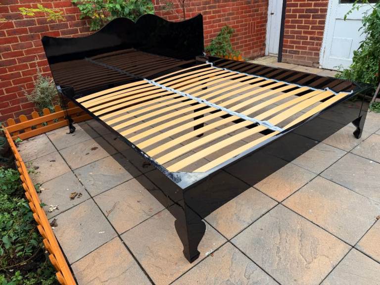 Stunning Set of “Heal’s Reeves Design” Louis Super King Size Bed Frame ...