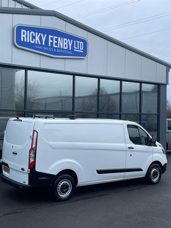 2020 Ford Transit Custom 2.0 300 EcoBlue Leader L2 H1 Euro 6 (s/s) 5dr Panel Van Diesel Manual