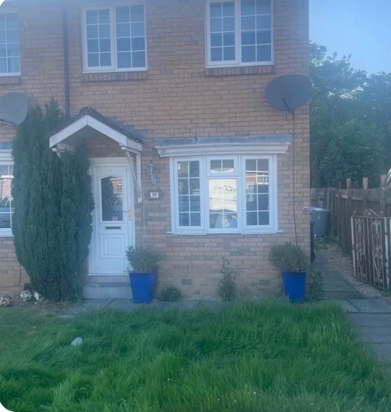 2 Bed property for let Hamilton **28 Day