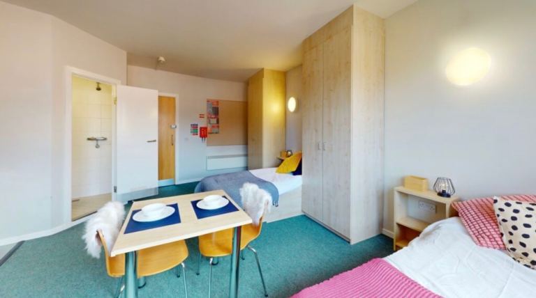 URGENT TENANCY TAKEOVER BROADGATE PARK
