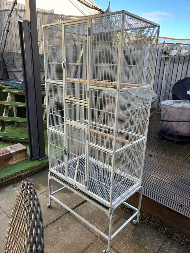 Parrot / bird cage for sale