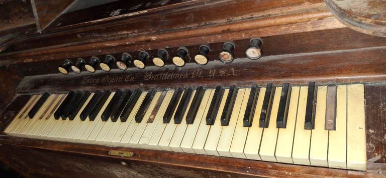 Harmonium 