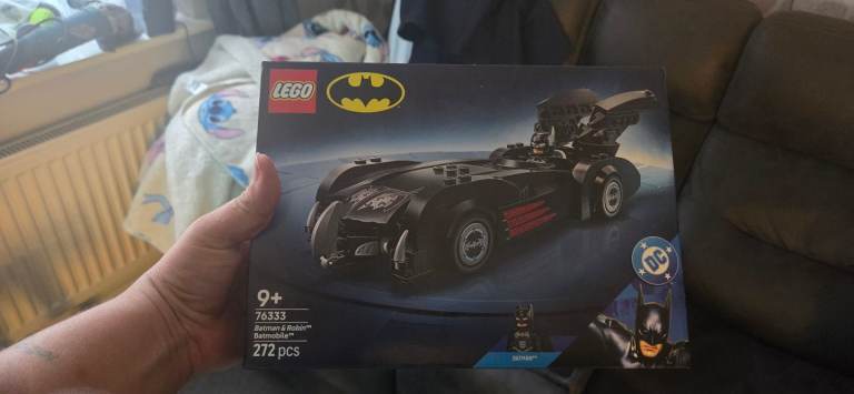 New LEGO Batman Batmobile 272 pcs Set