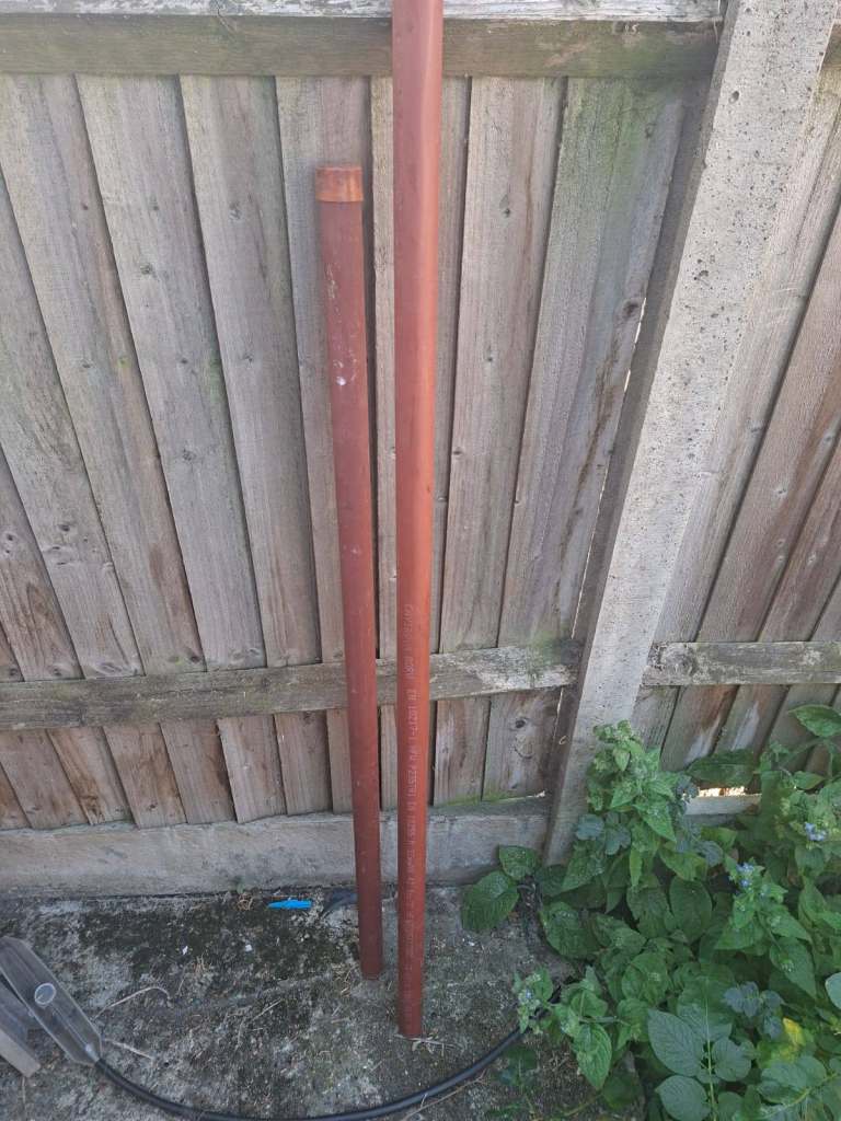 1 1/4" 42.4mm OD Steel Pipe Low carbon steel red