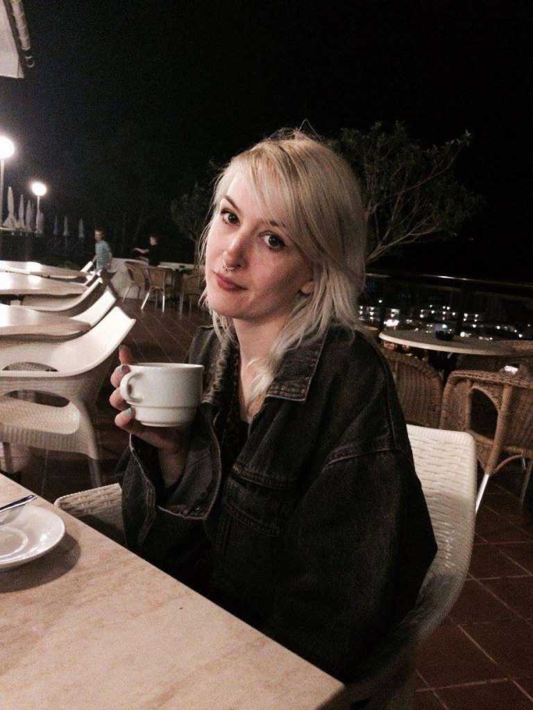 Looking for a PRODUCER for my Girl Alt rock Electro Album 