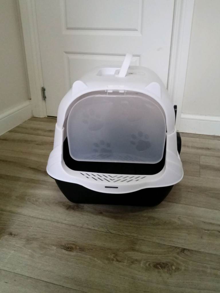 Cat litter box 