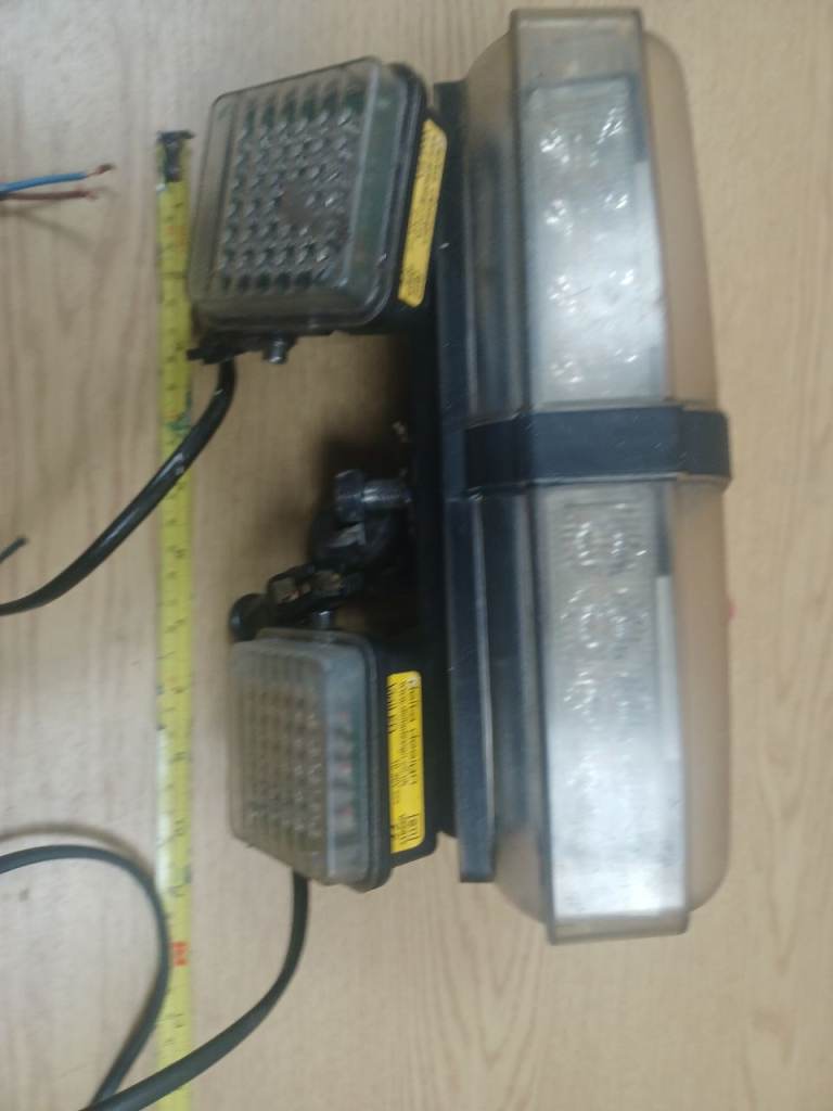 12v recovery lights x3