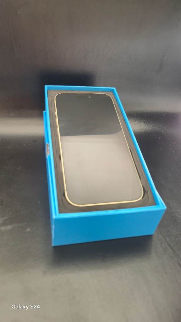 Apple iPhone 15 256GB Yellow — Unlocked — NEVER SET UP — Boxed, New Condition