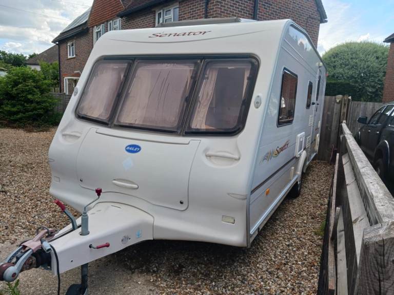 Bailey senator 2004 4 berth in vgc 