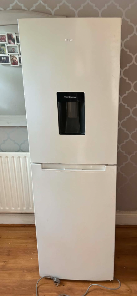 Beko Fridge Freezer with Water Dispenser – Good Condition