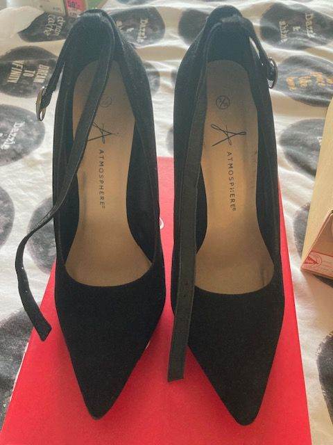 Unbranded High Black Shoes with Ankle Strap size 3