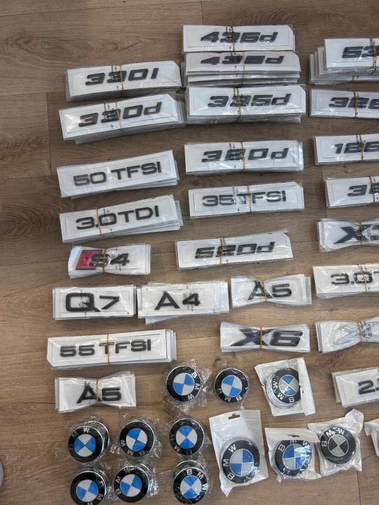 JOB LOT Car Badges & Keyrings RRP £2,700+