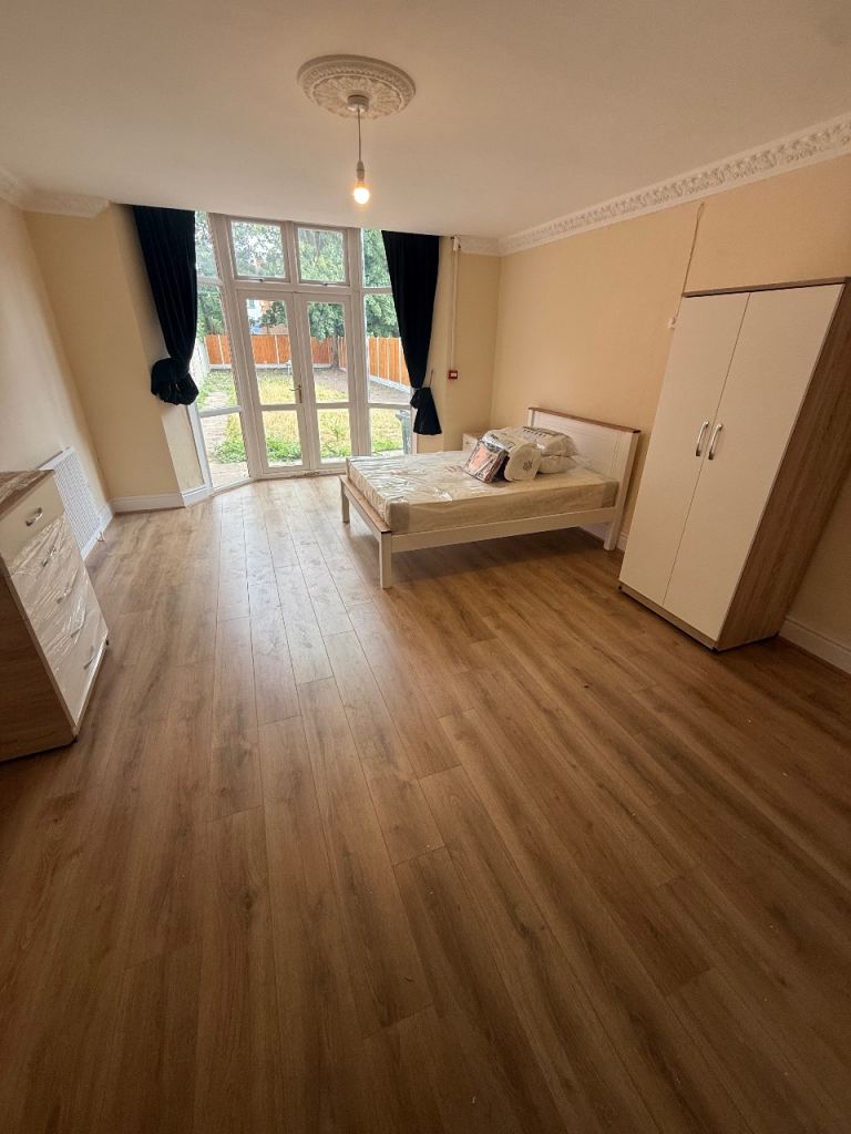 Flat to rent 
