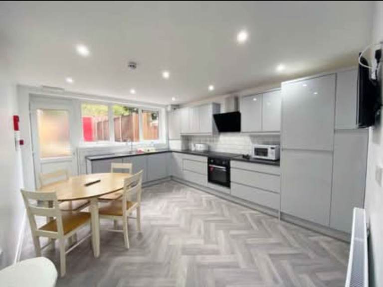 Universal Credit, PIP, DSS ROOMS Ladywood 