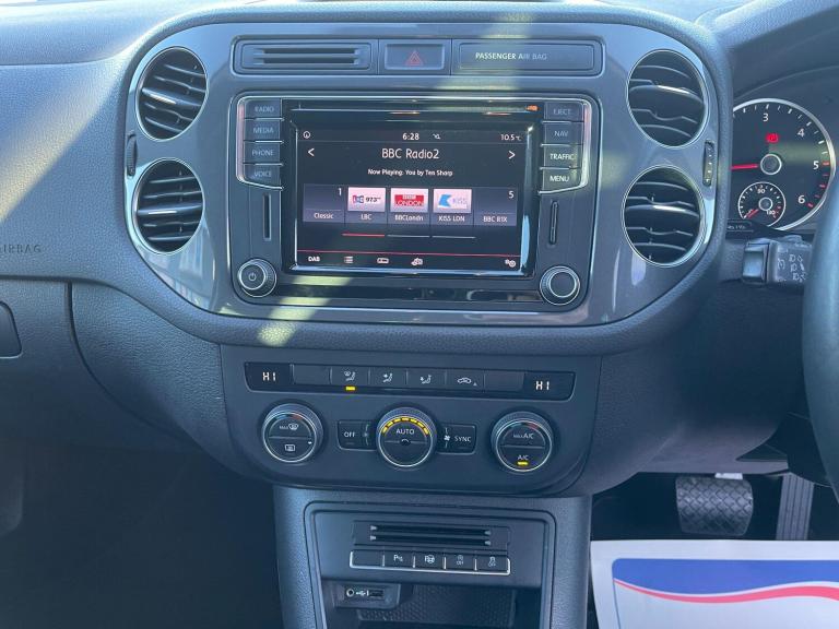 2016 Volkswagen Tiguan 2.0 TDI BlueMotion Tech Match Edition DSG 4WD Euro 6 (s/s) 5dr ESTATE Dies...