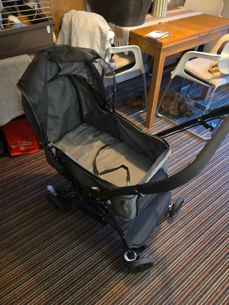 Dog Pushchair