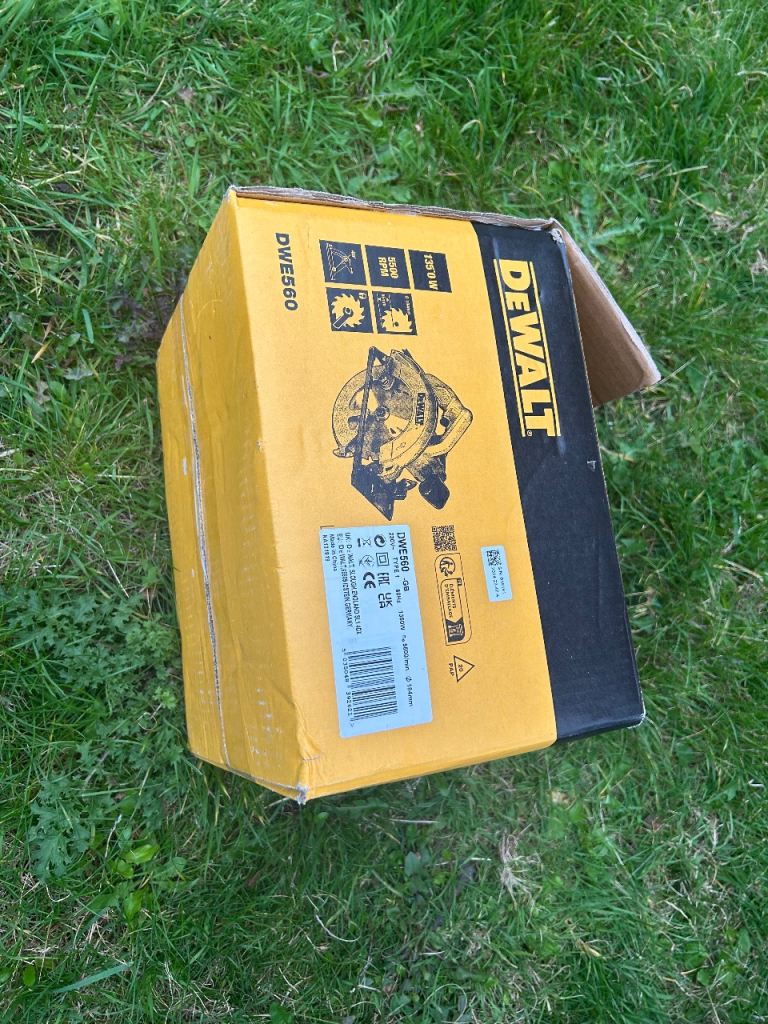 DeWalt DWE560 1350W Circular Saw 184mm – Boxed