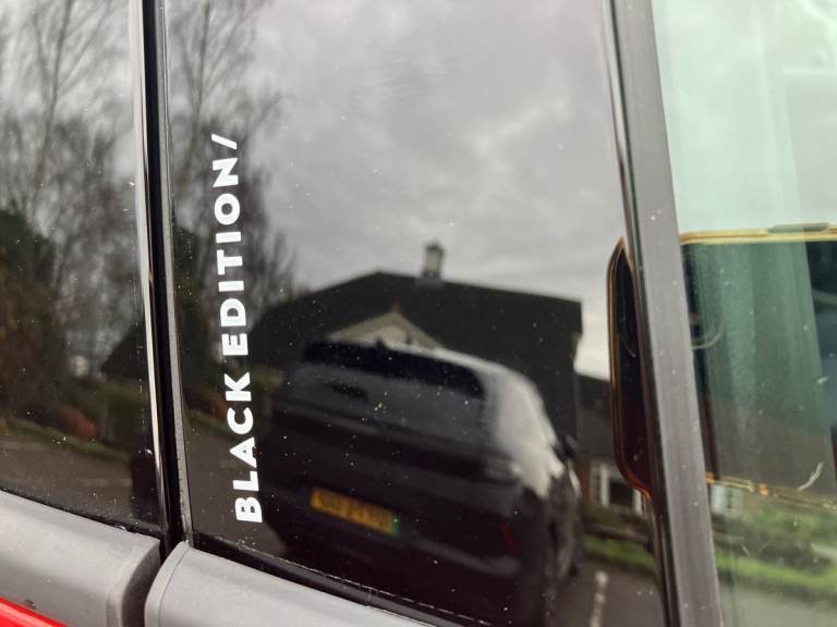 2025 SEAT Arona 1.0 TSI 115 FR Black Edition 5dr DSG Hatchback PETROL Automatic