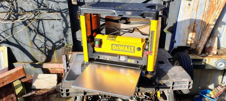 DeWalt DW733
