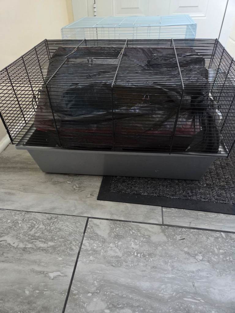 2x hamster cages 