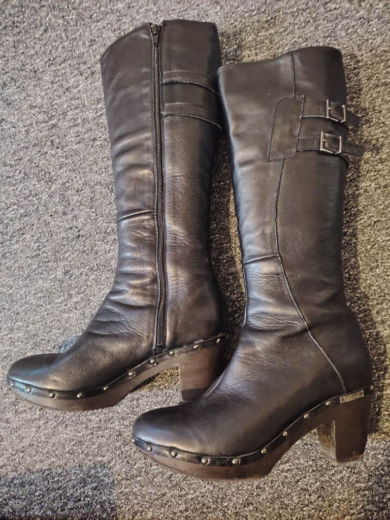 Scholl Ladies leather boots