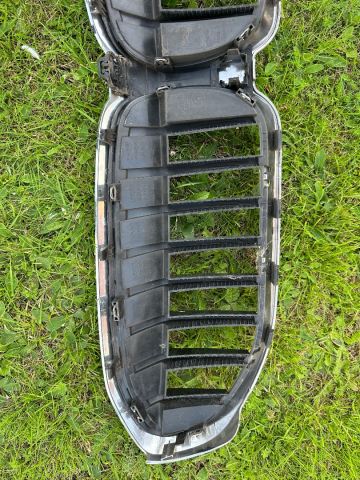 192976-10 Genuine BMW 3 Series G20/G21 Grille set. Chrome outer
