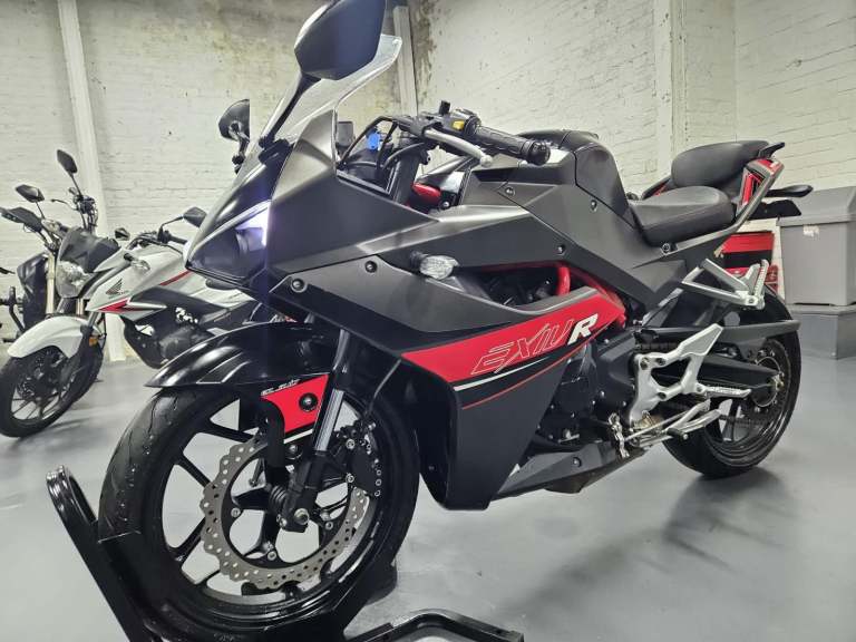 Hyosung GD 250R 2016 Low mileage