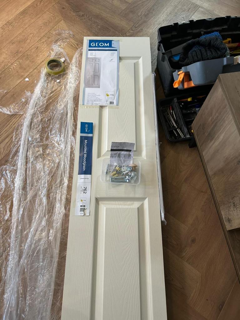 Internal bi fold folding door